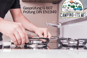 Ein Mitarbeiter erledigt die Gasprüfung